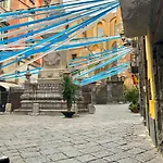 'a De' Scugnizzi Неаполь