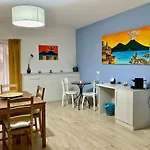 'a De' Scugnizzi Bed & Breakfast 4*