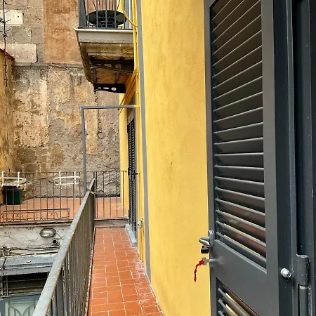 Bed and breakfast 'a De' Scugnizzi *