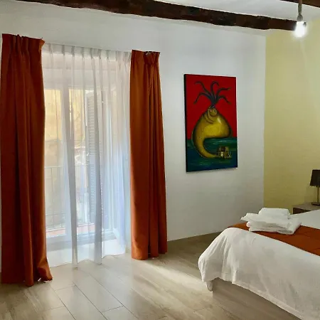 'a De' Scugnizzi Bed & Breakfast Napels