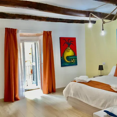 Bed and breakfast 'a De' Scugnizzi *