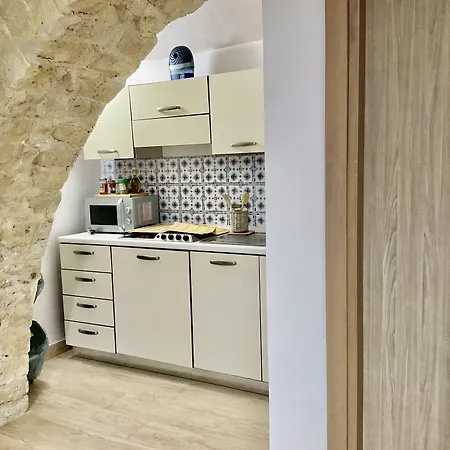 'a De' Scugnizzi 나폴리