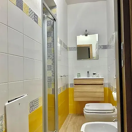 'a De' Scugnizzi 4*