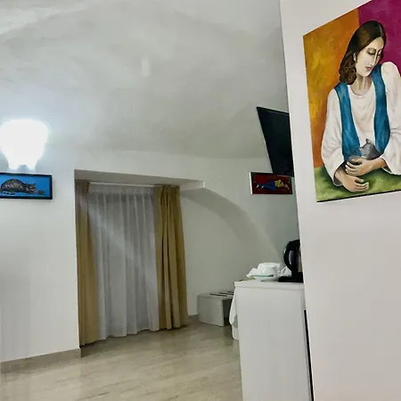 فندق مبيت وإفطار 'a De' Scugnizzi 4*