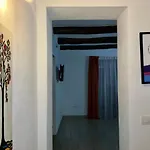 'a De' Scugnizzi Bed & Breakfast 4*