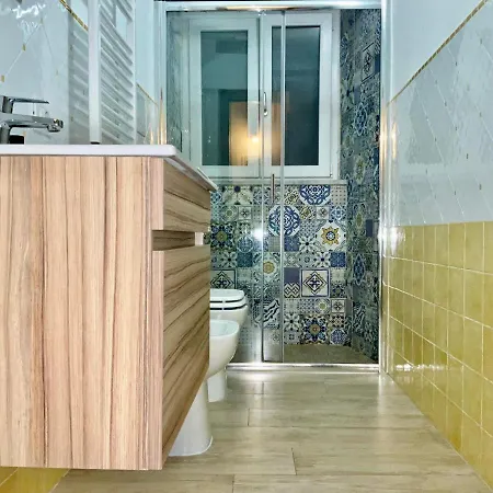 Bed & Breakfast 'a De' Scugnizzi 4*