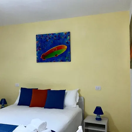 Nocleg ze śniadaniem 'a De' Scugnizzi 4*